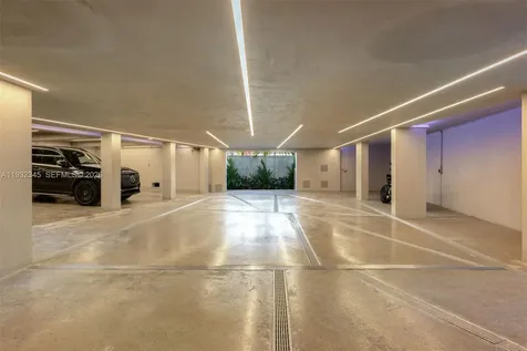 1413 N Venetian Way Miami FL 33139