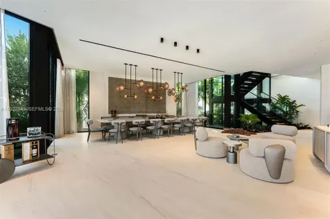 1413 N Venetian Way Miami FL 33139