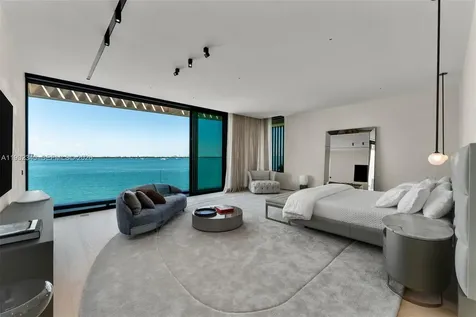 1413 N Venetian Way Miami FL 33139