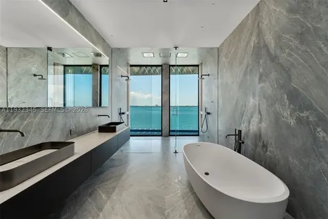 1413 N Venetian Way Miami FL 33139