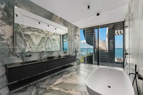 1413 N Venetian Way Miami FL 33139
