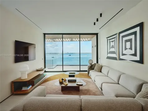 1413 N Venetian Way Miami FL 33139