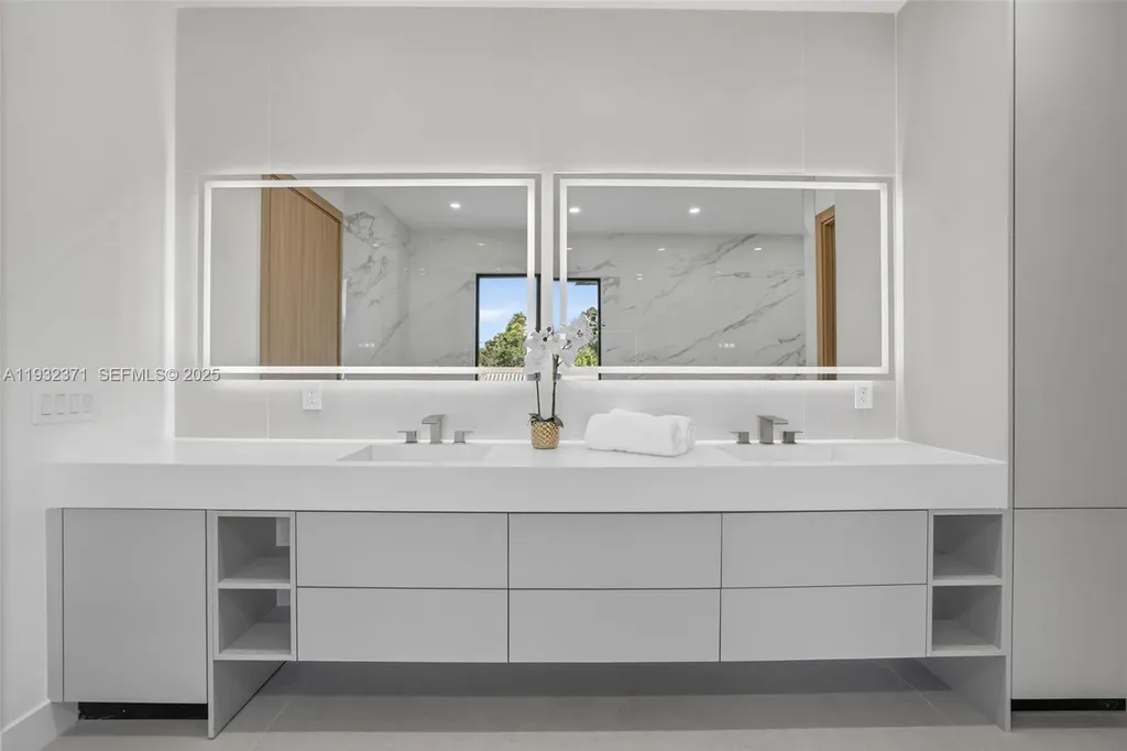 1013 SE 9th Street Fort Lauderdale FL 33316