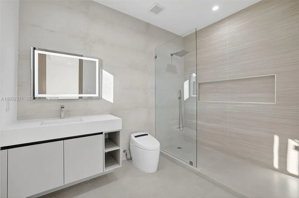 1013 SE 9th Street Fort Lauderdale FL 33316