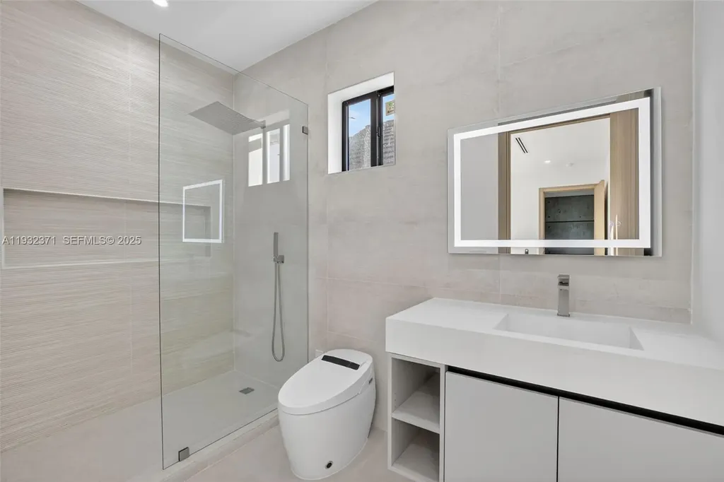 1013 SE 9th Street Fort Lauderdale FL 33316