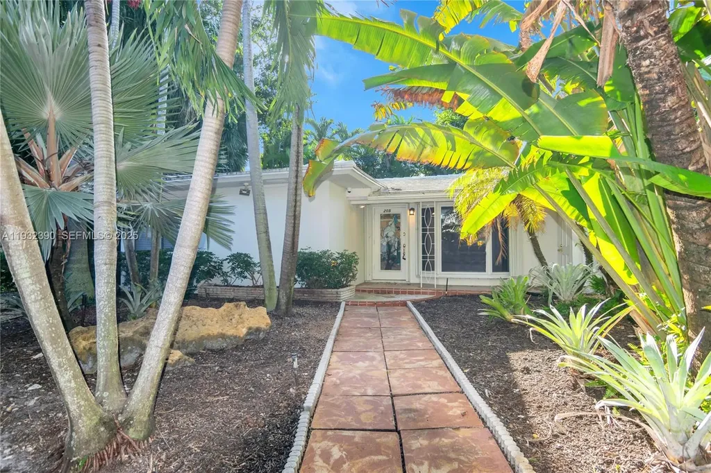 205 NE 16th Terrace Fort Lauderdale FL 33301