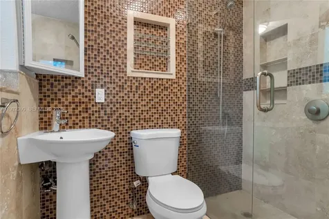 205 NE 16th Terrace Fort Lauderdale FL 33301