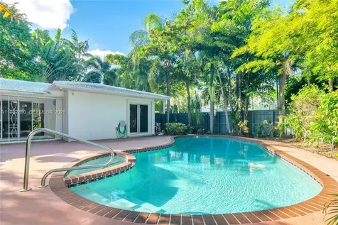 205 NE 16th Terrace Fort Lauderdale FL 33301