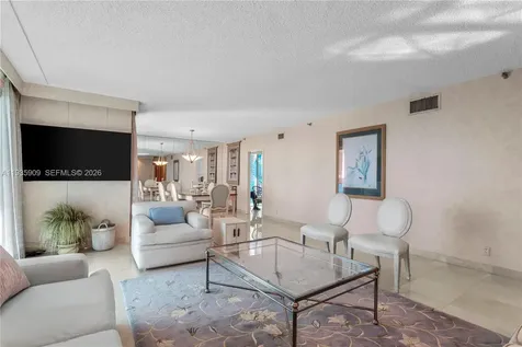 19707 Turnberry Way Aventura FL 33180