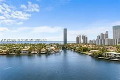 19707 Turnberry Way Aventura FL 33180