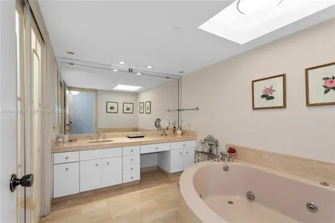19707 Turnberry Way Aventura FL 33180