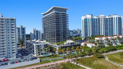 5875 Collins Avenue Miami Beach FL 33140