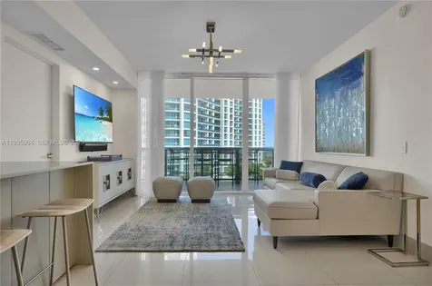 5875 Collins Avenue Miami Beach FL 33140