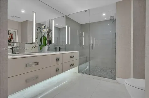 5875 Collins Avenue Miami Beach FL 33140