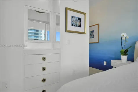 5875 Collins Avenue Miami Beach FL 33140