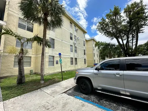 1875 W 56th Street Hialeah FL 33012