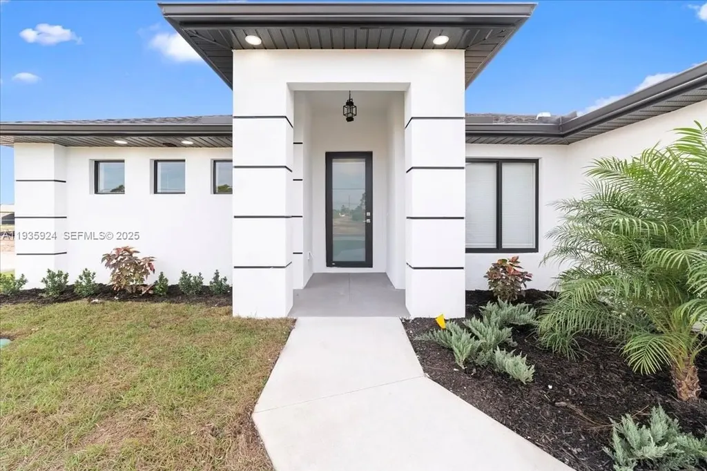 2619 SW 23rd Street Lehigh Acres FL 33976