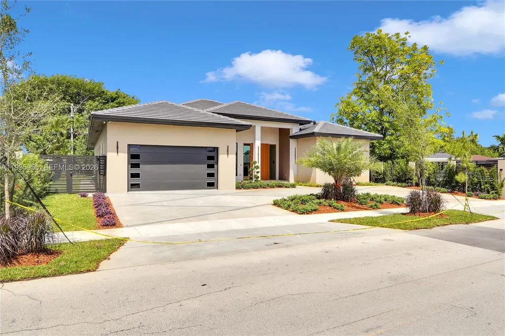 1130 SW 86th Court Miami FL 33144