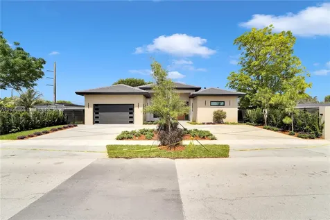 1130 SW 86th Court Miami FL 33144