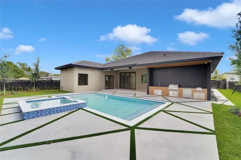 1130 SW 86th Court Miami FL 33144