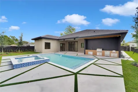 1130 SW 86th Court Miami FL 33144