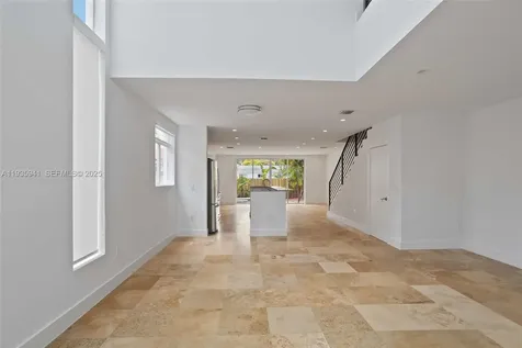 7004 NE 5th Avenue Miami FL 33138