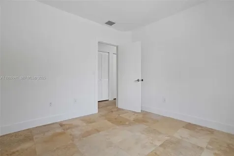 7004 NE 5th Avenue Miami FL 33138
