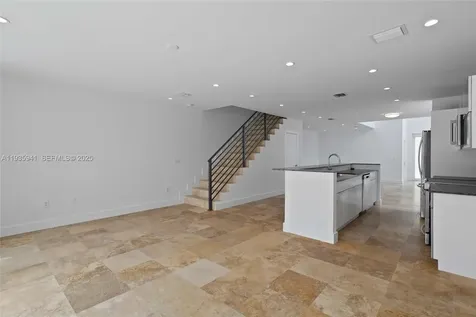 7004 NE 5th Avenue Miami FL 33138
