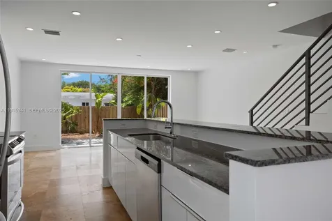 7004 NE 5th Avenue Miami FL 33138
