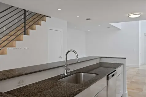7004 NE 5th Avenue Miami FL 33138