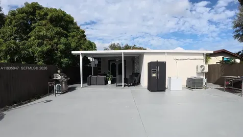 3140 NW 60th Street Miami FL 33142