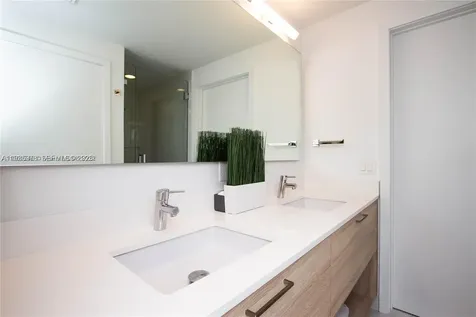 16385 Biscayne Boulevard North Miami Beach FL 33160