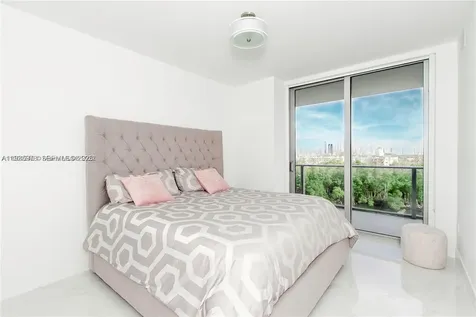 16385 Biscayne Boulevard North Miami Beach FL 33160