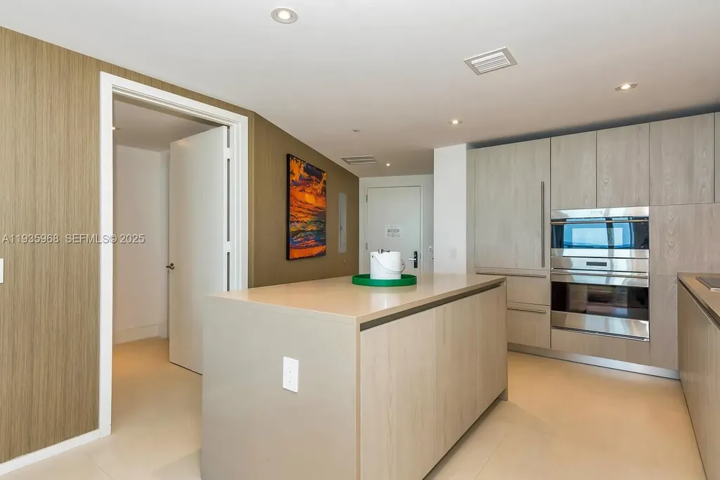 4111 S Ocean Drive Hollywood FL 33019