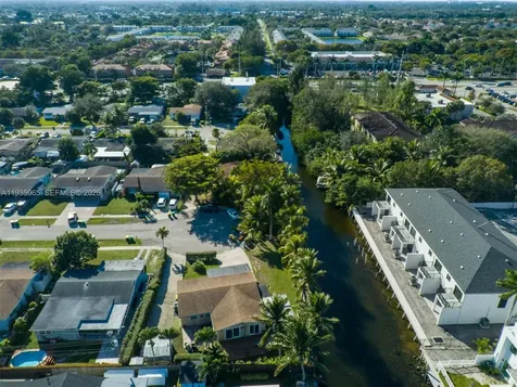 3081 SW 46th Court Dania Beach FL 33312