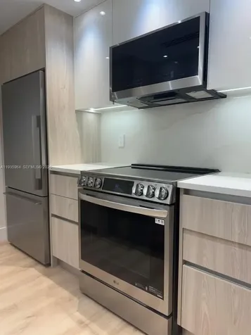 10275 Collins Avenue Bal Harbour FL 33154