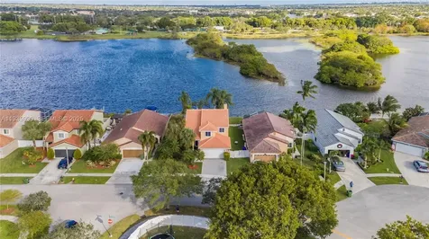 1981 NW 178th Terrace Pembroke Pines FL 33029