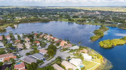 1981 NW 178th Terrace Pembroke Pines FL 33029