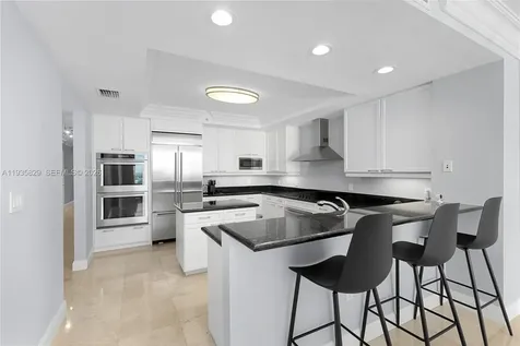 20201 E Country Club Drive Aventura FL 33180