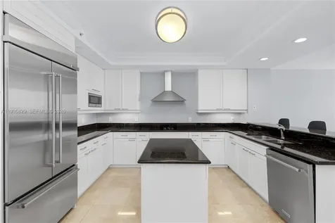 20201 E Country Club Drive Aventura FL 33180