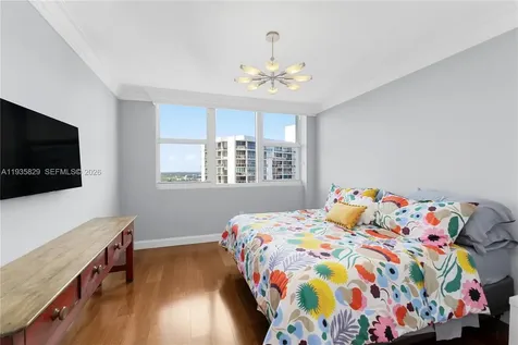 20201 E Country Club Drive Aventura FL 33180