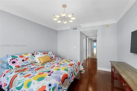 20201 E Country Club Drive Aventura FL 33180
