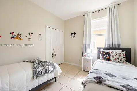 2139 Mallard Creek Circle Kissimmee FL 34743