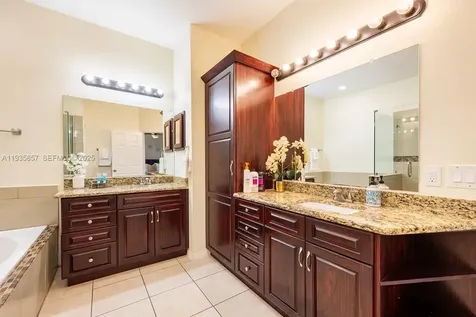 2139 Mallard Creek Circle Kissimmee FL 34743