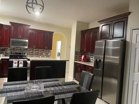 2139 Mallard Creek Circle Kissimmee FL 34743