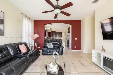 2139 Mallard Creek Circle Kissimmee FL 34743