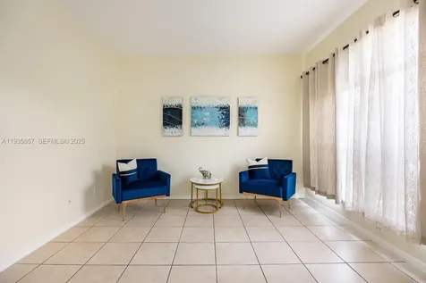 2139 Mallard Creek Circle Kissimmee FL 34743