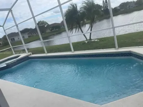 2139 Mallard Creek Circle Kissimmee FL 34743