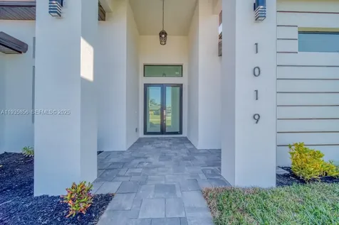 1019 SW 8th Court Cape Coral FL 33991