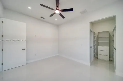 1019 SW 8th Court Cape Coral FL 33991